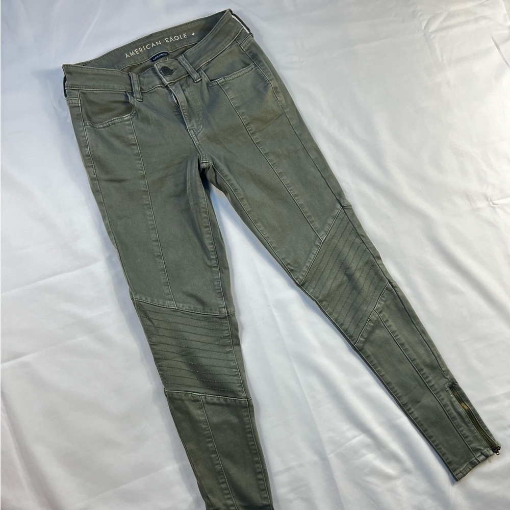 Women’s American Eagle Skinny jeans Sz. 2 Super Stretch Jegging